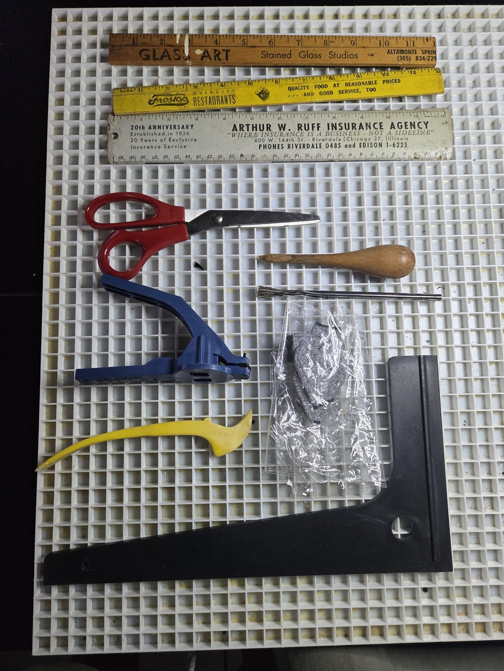 Mixed Glass Art Tools Kit with Rulers and Cutters - Red, Blue, Yellow, Black